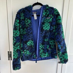 Patagonia Fuzzy Blue and Green Jacket retro-x looks like a muppet